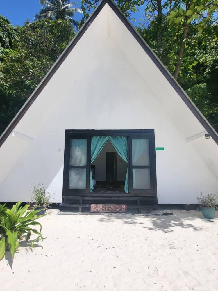 Dewati Roomstay B&B Lang Tengah Exterior foto